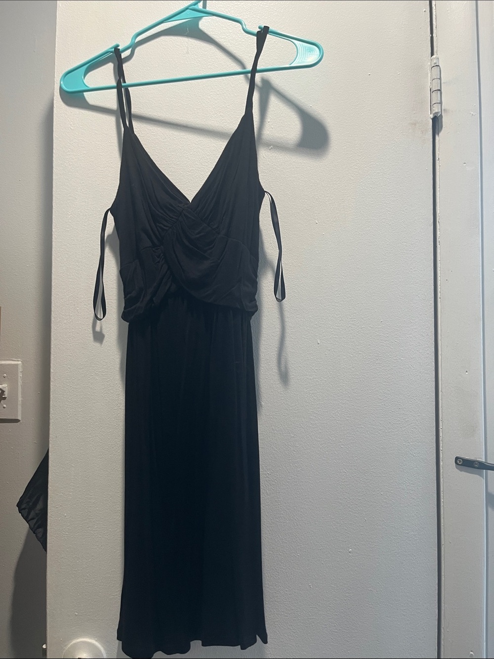 Brooklyn Industries Black Sleeveless V-Neck Midi Dress